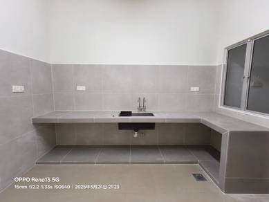 Alam Nusantara Setia Alam Double Storey with kitchen table top