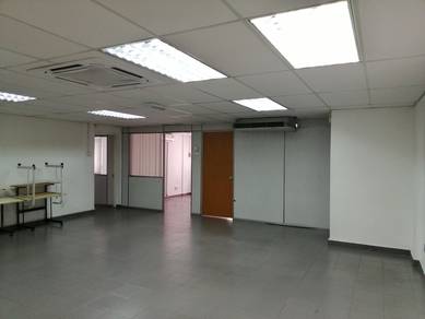 Diamond Square Reno 2 partition room 2aircon tiles flooring pantry