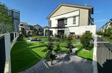 Cyberjaya Double Storey Landed Corner SEMI D 12ft extra land