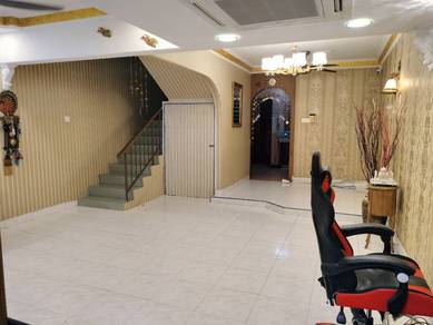 3 Storey Taman Dagang