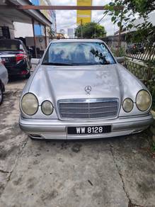 Mercedes Benz E280 AVANTGARDE (CKD) 2.8 (A)