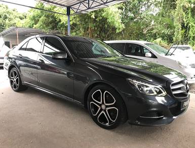 Mercedes Benz E250 AVANTGARDE (CKD) 2.0