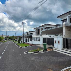 Villas D'Royale Taman Hillview, Jalan Muara Tuang