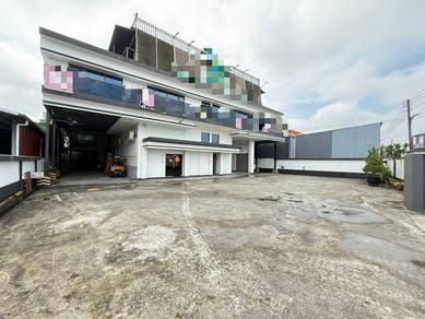 Batu Kitang 2 joint Semi detached Warehouse For Sale