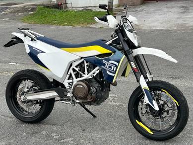 2017 HUSQVARNA 701 SUPERMOTO 701 AKRAPOVIC 18000km