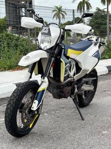 2017 HUSQVARNA 701 SUPERMOTO 701 AKRAPOVIC 18000km