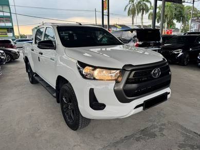 Toyota HILUX 2.4 E (A)