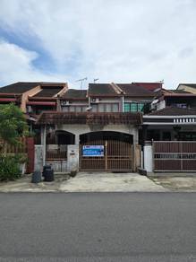 Teres 2 Tingkat di Taman Desa Darul Naim Pasir Tumbuh LOW DEPO!!