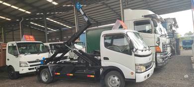 Hino rebuild 7500kg new arm roll