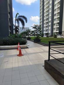 Shah Alam V-Residenci 2 End Lot Facing Pool View Facing Swimming Pool