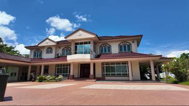 Double Gated bungalow For rent with Generator