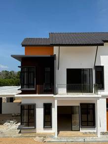 [FREEHOLD] 2 Storey Semi-D: Bandar Putra @ Tanjung Lumpur Kuantan