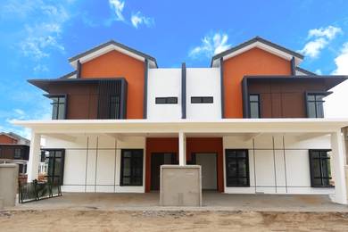 [FREEHOLD] 2 Storey Semi-D: Bandar Putra @ Tanjung Lumpur Kuantan