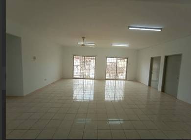 Huge Size Bayu Villa Apartment Taman Bayu Perdana Klang 4 Beds 4 Baths