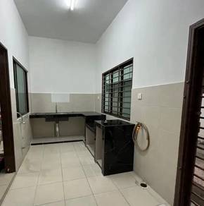 Setia Indah 13 Setia Alam table top aircond,3 heater,auto gate,curtain