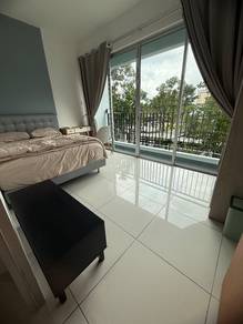 (Female)Epic room rental (Master/Balcony room)