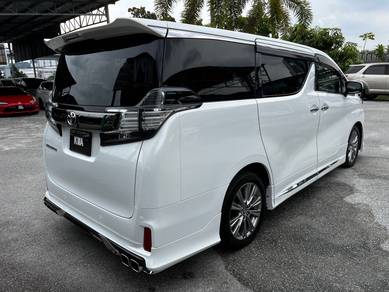 Toyota VELLFIRE 2.5 GOLDEN EYES P/BOOT FULOAN