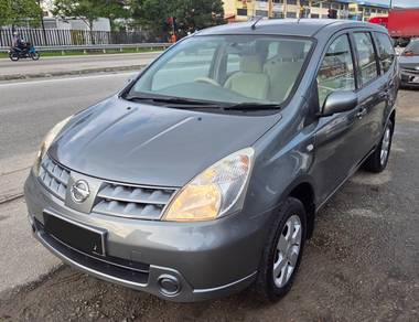 Nissan GRAND LIVINA 1.6 PREMIUM/LUXURY (A)
