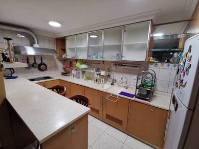 KK Master Room For Rent Iramanis Seri Borneo MetroTown QE2 Citymall