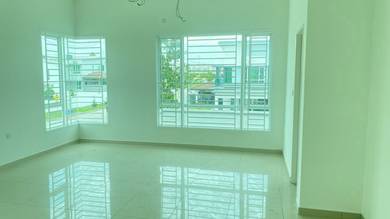 Corner lot, Bandar sri sendayan