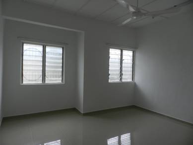 Taman permata | hulu klang | 2 Storey | 14 x 65 | Freehold | Non bumi