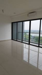 Skyvilla @ D'Island surrounding by lakeview