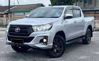 Toyota HILUX 2.4 G LE L-EDITION (A 4X4 PICKUP