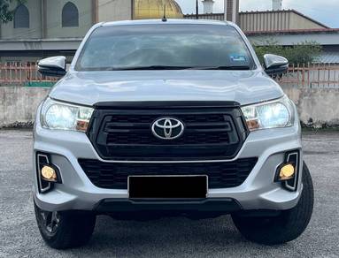 Toyota HILUX 2.4 G LE L-EDITION (A 4X4 PICKUP