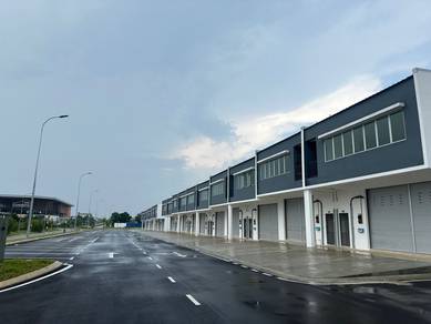 Indahpura Kulai Stellar Park 1.5 Storey Terrace Factory For Rent/ New