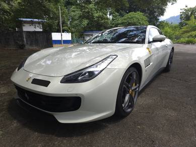 Ferrari GTC4 Lusso V12 DTC 2019 (Import New)