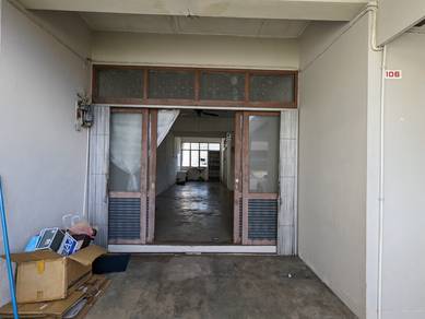 Three Hill Park Single Storey House For Sale, Near Sekama, Price Nego