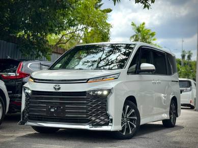 Toyota VOXY 2.0 SZ 360 CAM / ADVANCE DRIVE