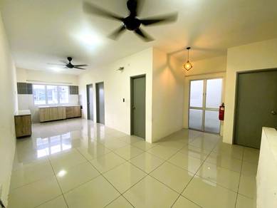 CORNER LOT Townhouse Simfoni Perdana, Puncak Alam FOR SALE