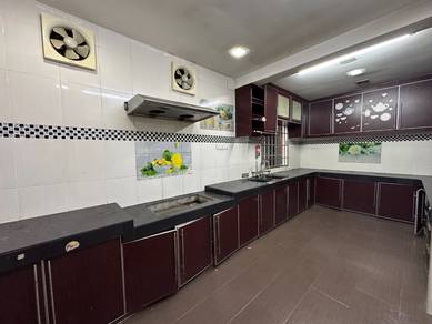 Cheras 3 Storey Corner Unit Taman Putri Jaya, Cartoon House, Batu 9