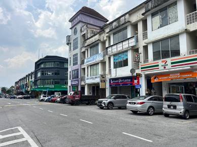 Selangor Kajang, Bandar Seri Putra, Ground Floor Shop, Malay Area