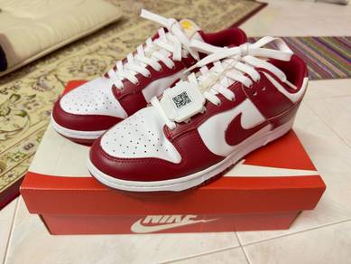Nike dunk gym red
