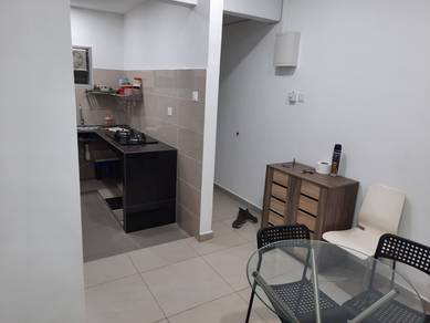 ROI 10% Renovated 4 Bedrooms Sri Begonia Flat, Bandar Puteri