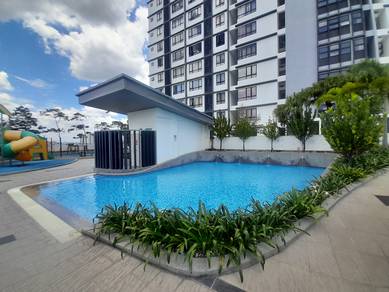 Freehold Hillpark Residence Condominium new unit for sale
