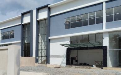 Nilai Semi Detached Factory For Rent