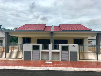 Semi D 38x107 Rumah baru 20k Cash Back 4 bilik Setia Alam Jalan Kasban