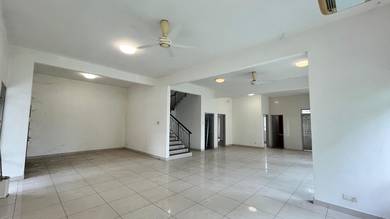 Anggerik Villa Semenyih/Semi D Double Storey House/End Lot /Freehold