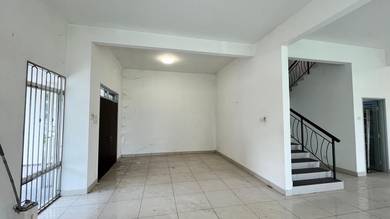 Anggerik Villa Semenyih/Semi D Double Storey House/End Lot /Freehold