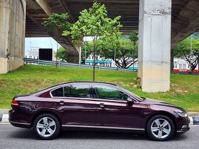 Volkswagen PASSAT 1.8 COMFORTLINE FULON 1 OWNER