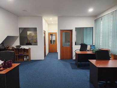 Office Renovation Shop at Putra Heights (Walking Distance to LRT)