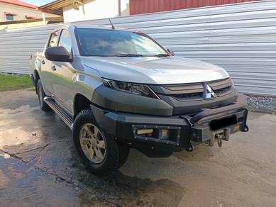 Mitsubishi Triton 2.4L VGT MS 4x4 DC (AT)