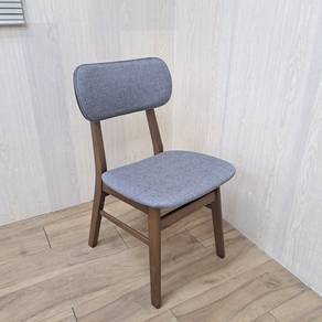 Norran Dining Table