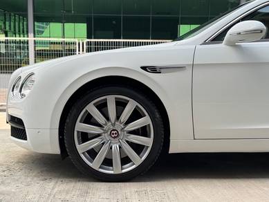 Bentley FLYING SPUR V8 4.0 Facelift 4 Seaters