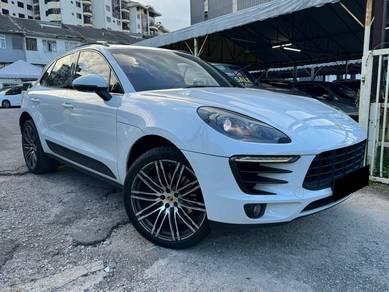 CAM  P/ROOF 2016 Porsche MACAN 2.0 P/BOOT
