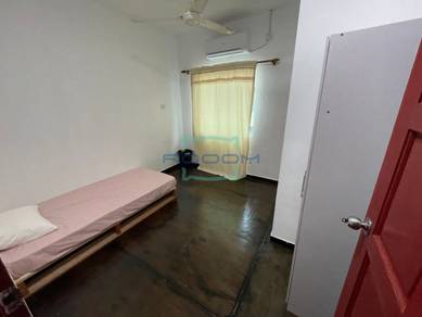[WIFI & Weekly Cleaning Included] Room for Rent Taman Emas, Semporna