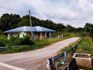 Tanah Pertanian Tepi Jalan Besar Port Dickson